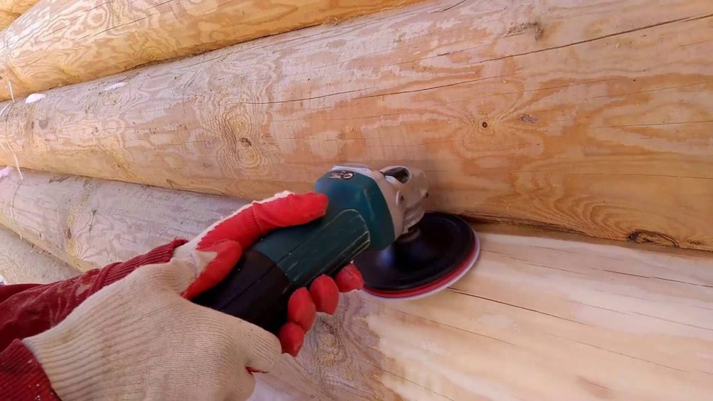 шлифование деревянного дома